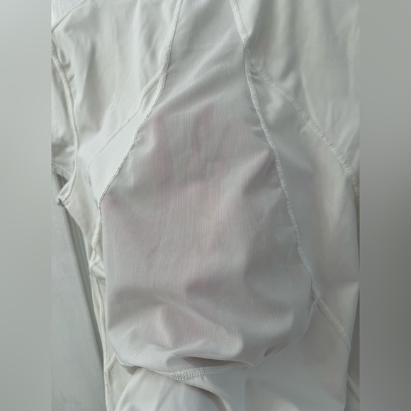 Lululemon Athletica White Fitted Short Sleeve T-Shirt - Picture 9 of 11